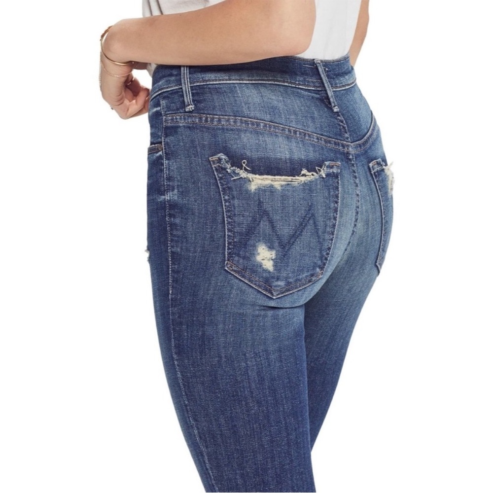Mother Denim The Stunner Chew Jeans in Off Duty Button Fly 24